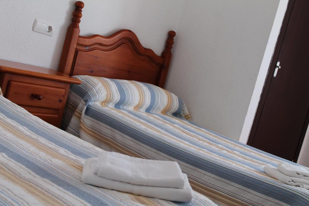 Hostal Montilla Sotogrande Torreguadiaro Cameră foto